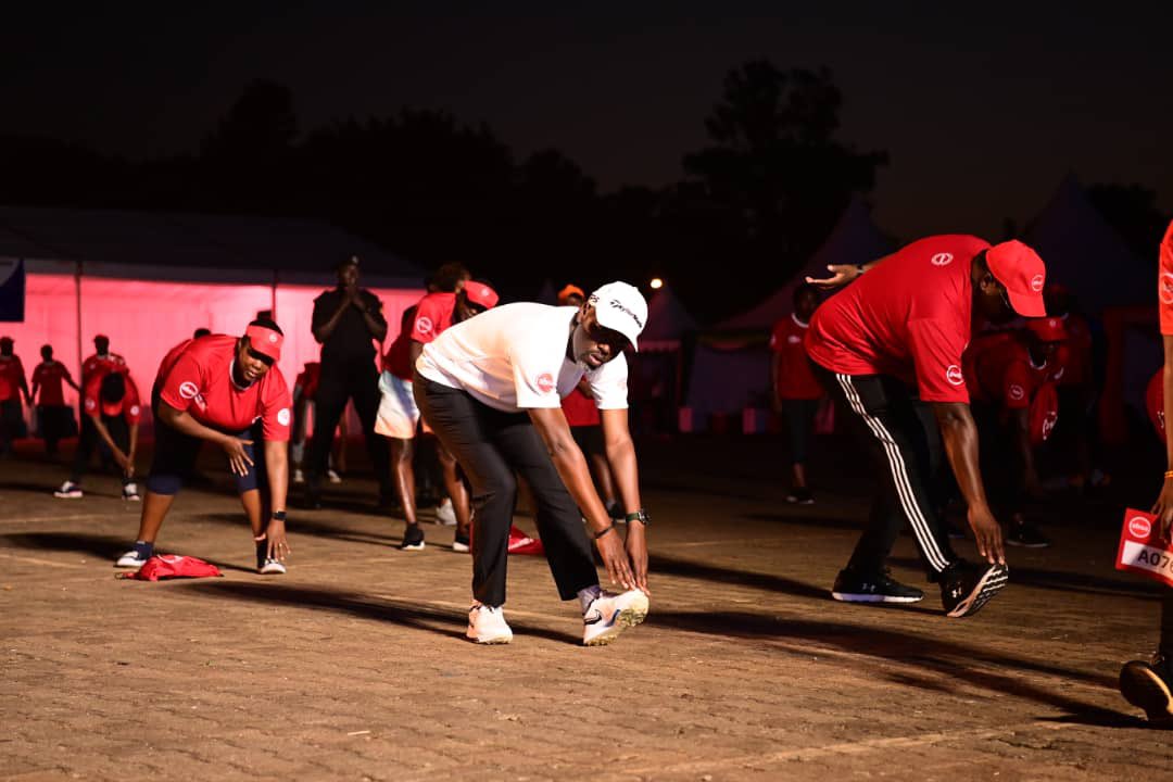 Yesterday morning, I joined @MumbaKalifungwa, Managing Director @AbsaUganda at Kololo Independence Grounds where we flagged off over 5000 runners for the second edition of the Absa KH3 7 Hills Run. All proceeds of the charity run go towards advancing education for the girl child