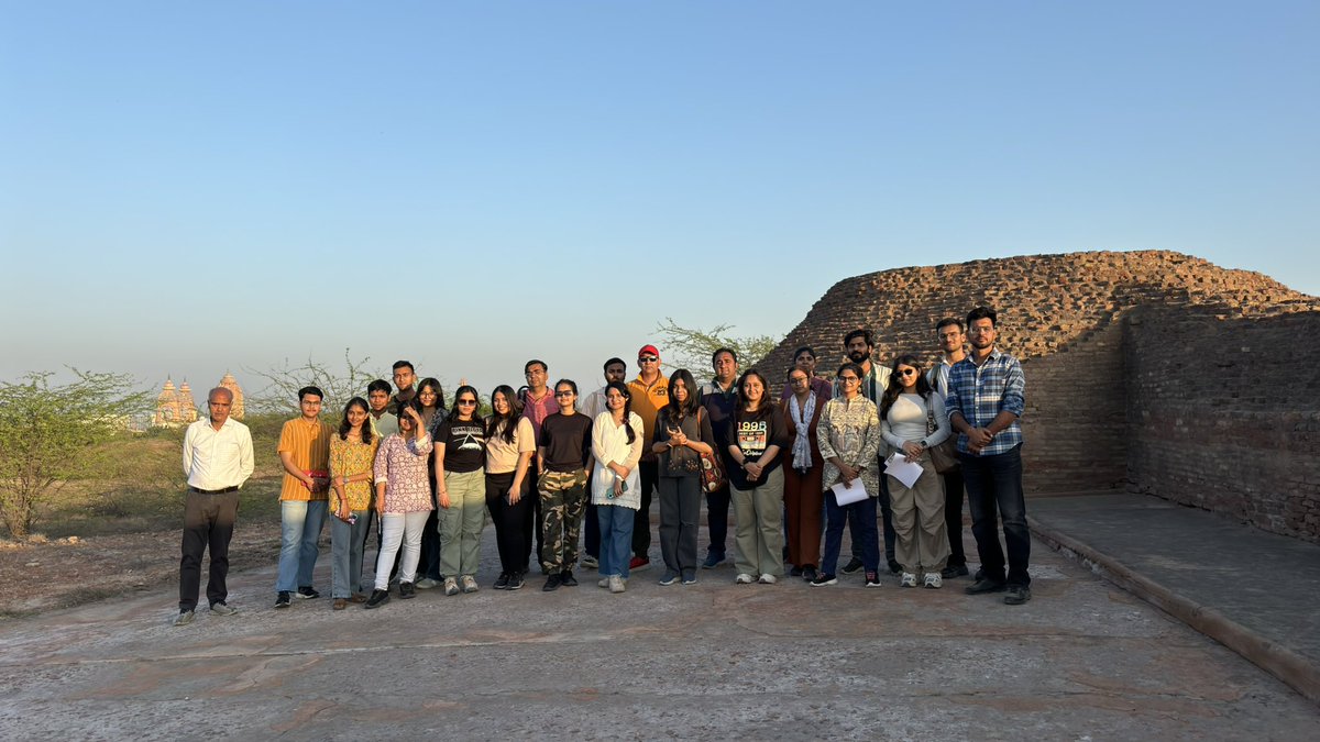 Glimpses of Rakhigarhi-Agroha Heritage Tour, organised by Department of Archaeology and Museums, Haryana,  led by me. Thanks for joining us and making the heritage tour a huge success. 
#heritagetour #heritageharyana #archaeologyharyana #archaeology #rakhigarhi #agroha