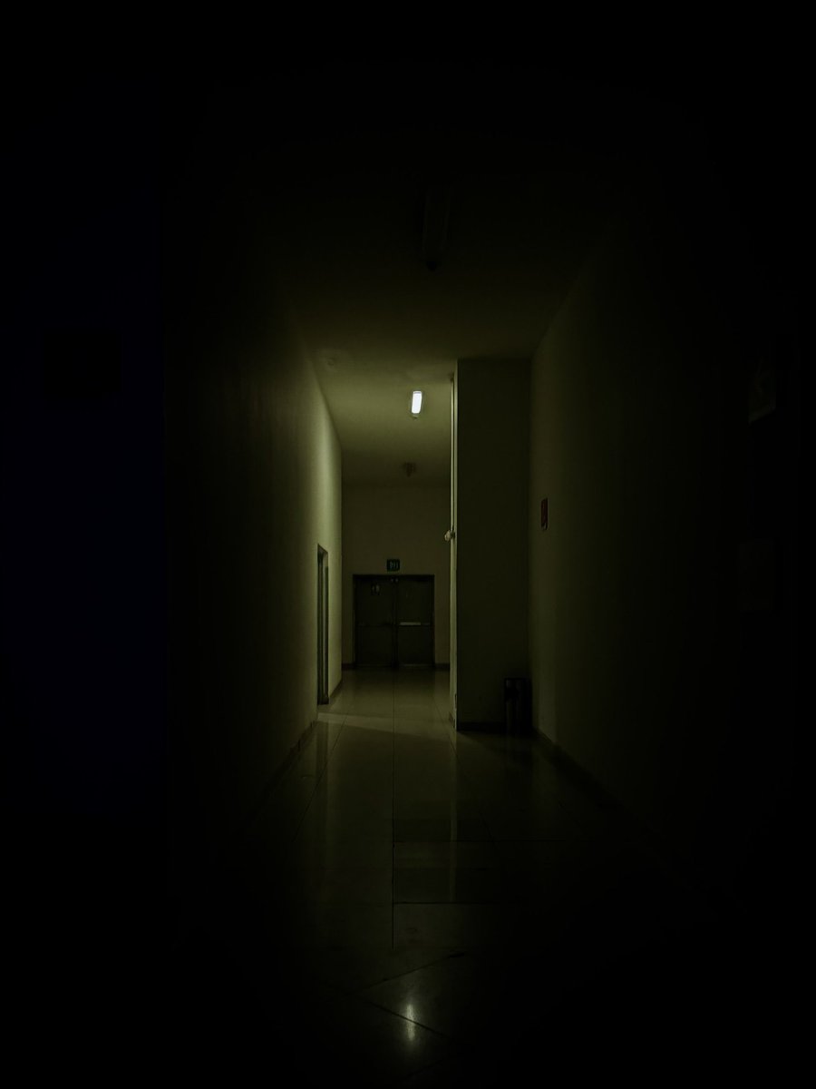 backroomsh's tweet photo. Galerías https://t.co/PZkH6ok7fa