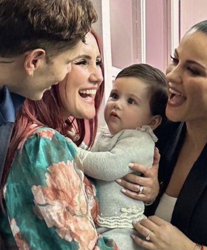 rbd3d's tweet photo. a dulce hoje mesmo indo morar com a maite https://t.co/LDYCLftefj