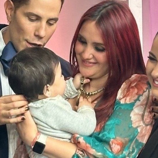 rbd3d's tweet photo. a dulce hoje mesmo indo morar com a maite https://t.co/LDYCLftefj