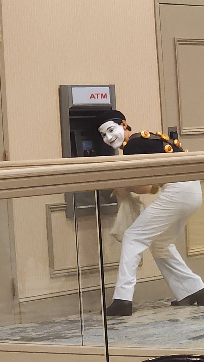 doctor_wet's tweet image. I LOVE FUR CONS #TFF2024 #TFF24 #TFF #bombvoyage