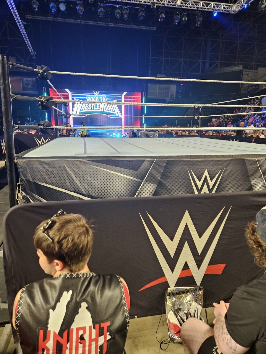 Attended #WWEAugusta last nite.. VIP Experience Meet &amp; Greet
<a href="/TozawaAkira/">Akira Tozawa</a> <a href="/RealLAKnight/">LA Knight</a> <a href="/BiancaBelairWWE/">Bianca Belair</a>
LA was awesome.. dont say Yeet instead of Yeah! 😏
Bianca was sweet.. mentioned I was Vet like Montez
X only allows 4 pix.. follow &amp; see VIP Swagbag items &amp; merch picked up!🤙🏽