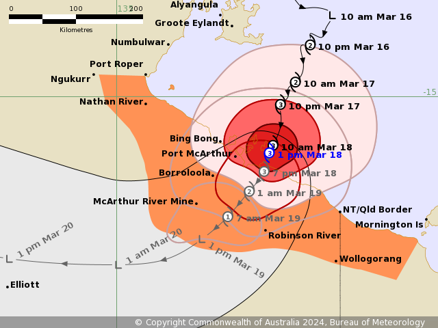 #CycloneMegan in W #GulfofCarpentaria at 100mph C2 SSHWS/C3 Aus, has landfalled in NE #NorthernTerritory
Life threatening #Flooding rains,#StormSurge likely there,W #Queesland
All interests should rush all preps to completion!
#TropicsWx #wxtwitter #Megan #Australia #Cyclone