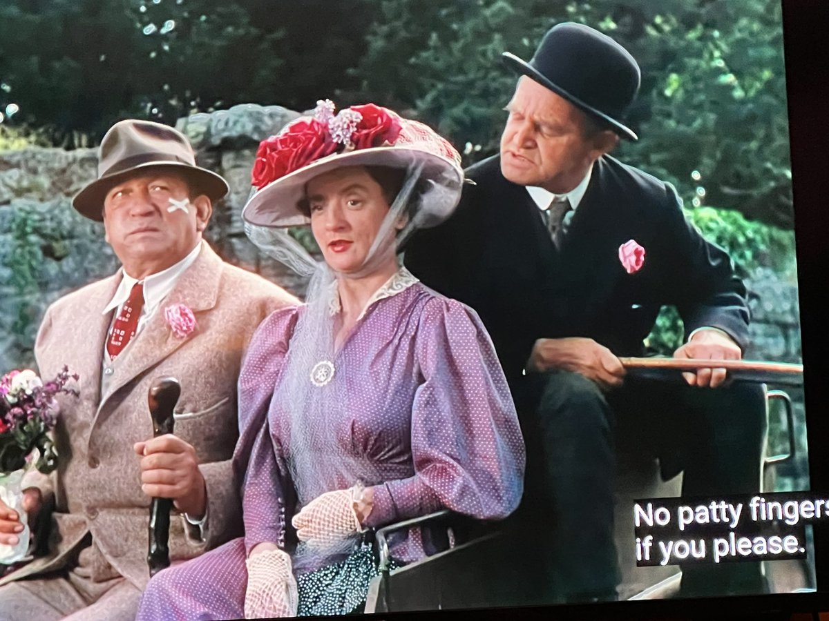 Condimentgrrl's tweet image. I bet you the Widow Tillane can play patty fingers like no one’s business  #TCMParty #TheQuietMan