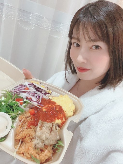 今日はお仕事だよ✨ お差し入れと、プレゼント頂きました❤️ ありがとうございます😊 https://t.co/eHvuD1G2AP<a href="/tag/%E5%8A%87%E5%9B%A3freesize"class="tags"><span>#劇団freesize</span></a><a href="/tag/waitingroom2024"class="tags"><span>#waitingroom2024</span></a>