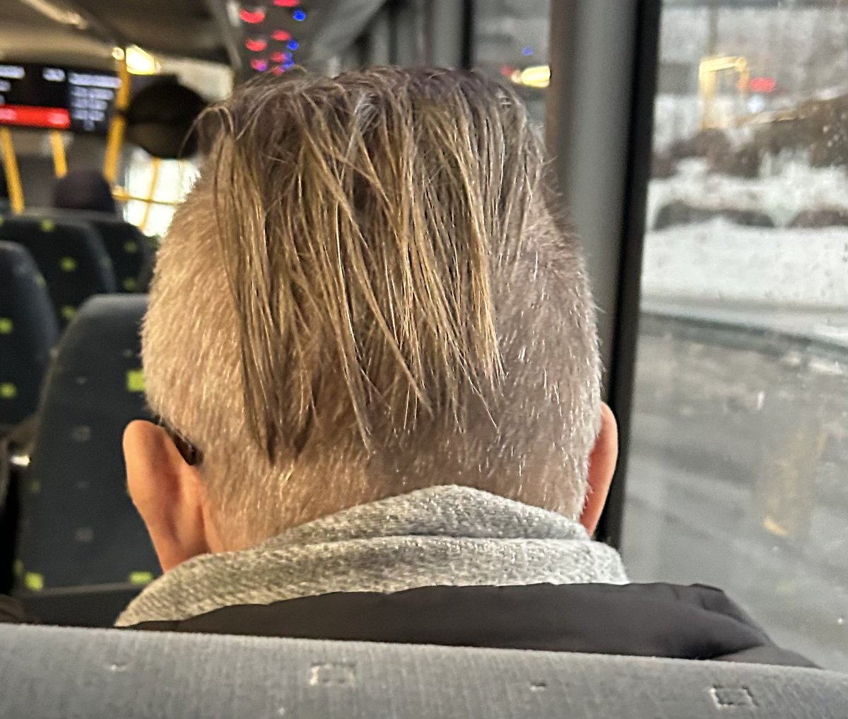 Smoothedan's tweet photo. Vurderer ny sveis på mine eldre dager. Ser denne er populær om dagen. Funker den på 40+ også? 🙏🏻 https://t.co/i6cujXDrl4