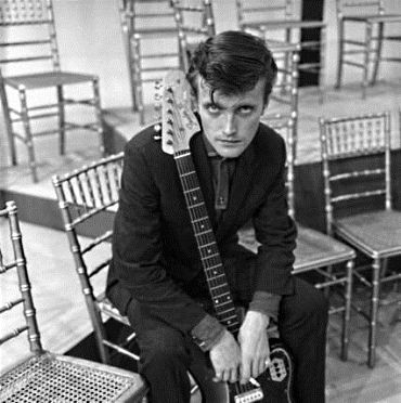 paulknight14's tweet photo. Remembering #JetHarris who passed away 13 years ago today #TheShadows https://t.co/miXKNXaDcD