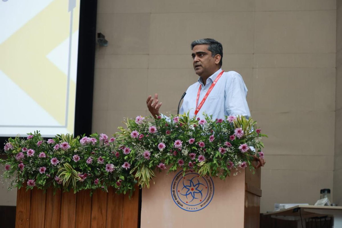 NTIPRIT_DOT's tweet photo. A 2-day workshop on ‘5G Use Case Labs’ organized by NTIPRIT, inaugurated today by Ms. Mona Khandhar, Pr. Secretary,DST, Gov. of Gujarat at IIT Gandhinagar. It aims to foster innovation in 5G use cases. Faculties from 18 institutes of West zone joined the workshop. https://t.co/h0CkY7uZUw