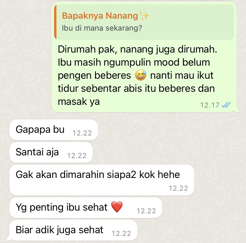Aku yang besar sering dimarahin dicerewetin every single little thing ttg kerjaan rumah waktu gadis, lalu dianugrahi suami yg kaya gini, auto nangis bombay bahagia bgt 😭