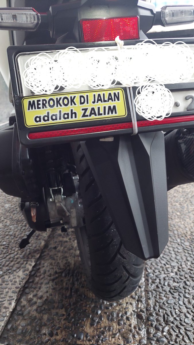 azis_amirul's tweet photo. @Just_Ab1 Kalau saya pribadi menyampaikannya dgn cara lain https://t.co/BprO8bHjuO