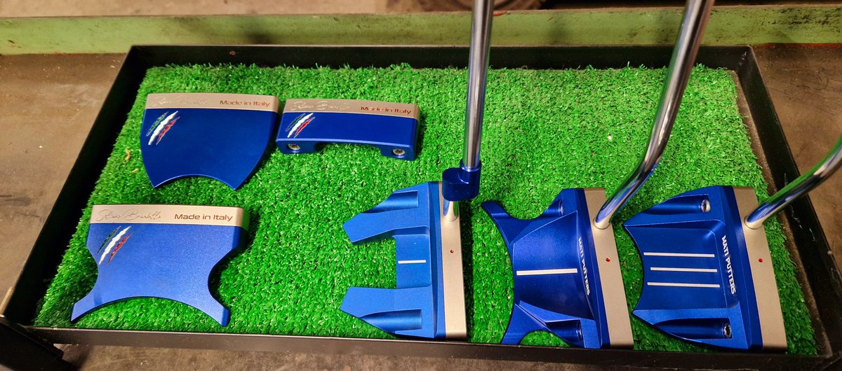 matiputters's tweet photo. Monday morning....

#matiputters #madeinitaly #milled #ss303milled #customputters #customgolfclubs #golflife #pgaeuropeantour #topshaft #pgatour #plumberneck #italianstyle
#italiansoul
Feel the difference 
matiputters@gmail.com 
https://t.co/HpCJy0qFBp https://t.co/bAu9ukGNdi
