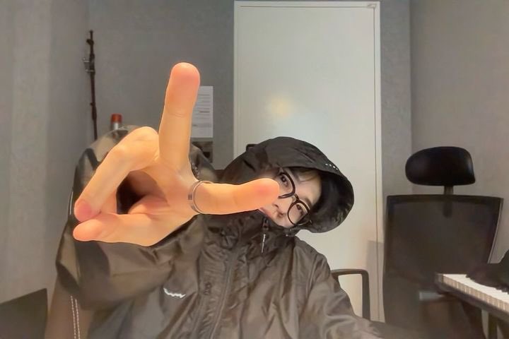 For_U_WON's tweet photo. ㅋㅋㅋㅋㅋㅋ 아 기여워 징짜 워니 체고얌🤓✌🏻 https://t.co/v5jTocIrvC