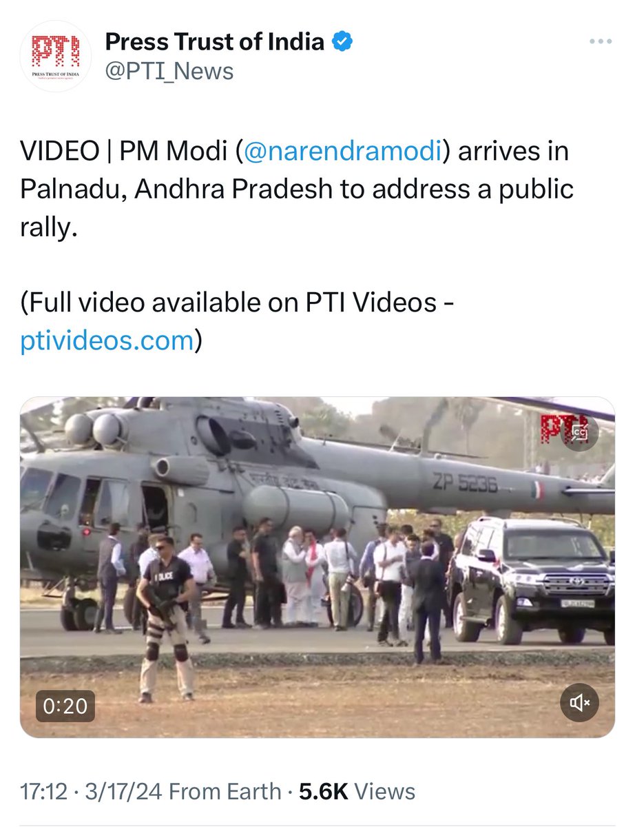 kkjourno's tweet photo. भाजपा का भ्रष्टाचार कितने छोटे स्तर तक फ़ैल गया है, उसका नमूना देखिए। 

आचार संहिता लगने के बाद प्रधानमंत्री सिर्फ सरकार का केयर टेकर होता है। फिर भी नरेन्द्र मोदी भाजपा के प्रचार के लिए भारतीय वायु सेना का हेलिकॉप्टर इस्तेमाल कर रहे हैं। वे वायुसेना को हेलीकॉप्टर लेकर आंध्र प्रदेश में प्रचार करने गए। 

क्या यह हेलीकॉप्टर सरकारी खर्चे पर आया? अगर नहीं तो क्या भाजपा इसका किराया देगी? अगर हां तो बाकी पार्टियां भी सेना का हेलीकॉप्टर किराए पर ले सकती हैं? 

एक RTI से पता चला कि 2017 में मोदी की चुनावी रैलियों के लिए इंडियन एयरफोर्स के हेलीकॉप्टर लिए गए, और इसका किराया 89 लाख प्रधानमंत्री के ऑफिस ने भरा। 

प्रचार भाजपा का और पैसा सरकार का यानी जनता का।   जनता की जेब काटकर उसी पैसे से झूठा प्रचार करके जनता को उल्लू बनाया जा रहा है। 

इलेक्टोरल बॉन्ड तो झांकी है
अनगिनत घोटाला खुलना बाकी है। 

इसीलिए मैं कहता हूं कि भाजपा सबसे भ्रष्ट पार्टी है और मोदी सबसे भ्रष्ट प्रधानमंत्री।

इतिसिद्धम!