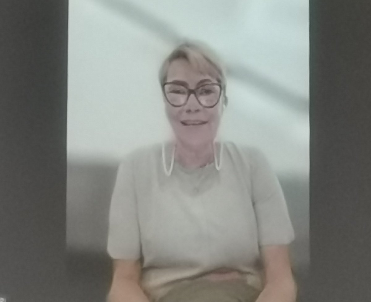 Ketua Dewan Nasional <a href="/IppiNasional/">Ikatan Perempuan Positif Indonesia</a> Baby Rivona menekankan bahwa petugas layanan membutuhkan informasi ttg Program Pencegahan Penularan Infeksi HIV dari Ibu ke Anak (PPIA). Ia berharap PPIA dpt mencapai target yg telah ditetapkan oleh 🇮🇩, yaitu pencegahan hingga eliminasi.