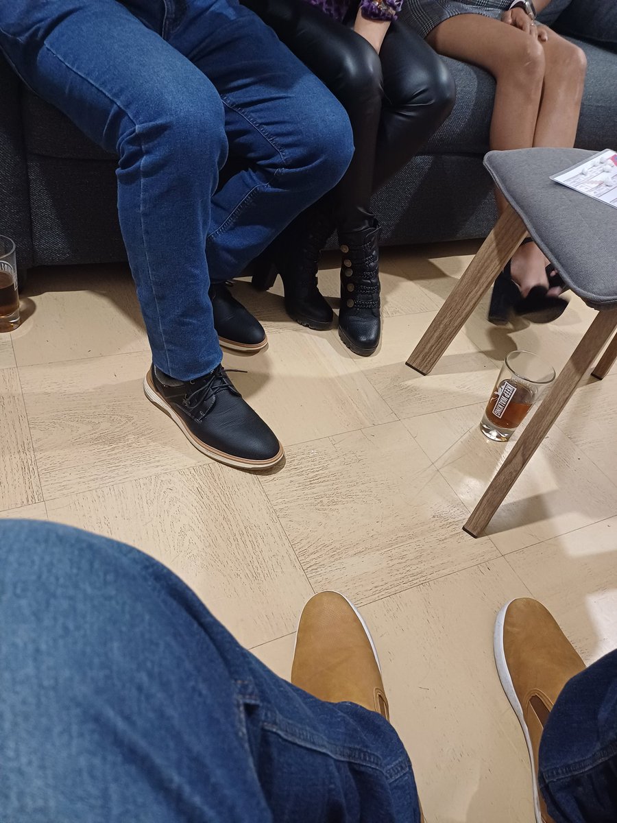 Pasándola rico con los nuevos amigos