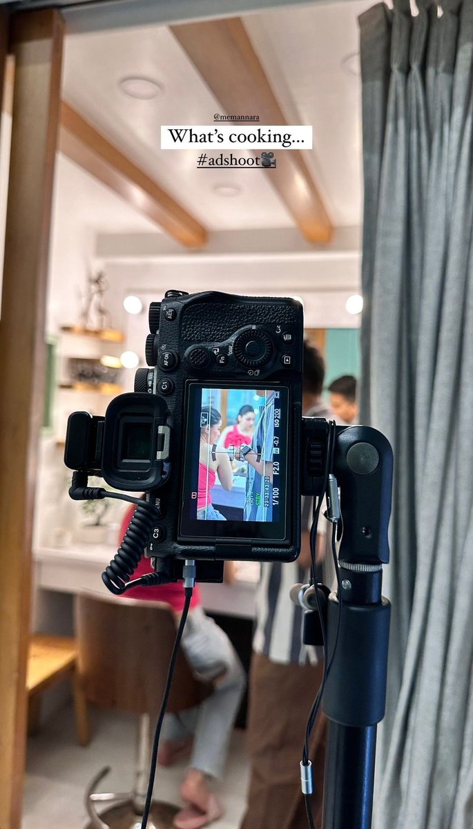 We shooting 🎥 <a href="/memannara/">Mannara Chopra</a>