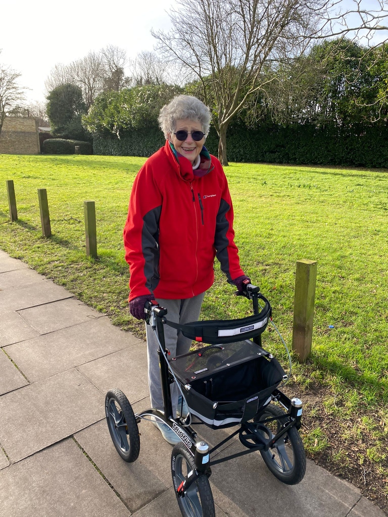 We were fortunate enough to receive a photograph of Sandra's trionic walker 14er, which she affectionately called Arnie. The image is impressive, and we encourage her to continue enjoying the smooth ride it provides.

#Trionic #Veloped #Walker #Rollator #mswarrior #trionicveloped