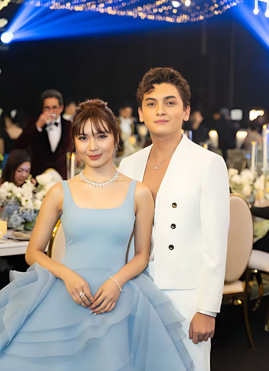 Mialadiao_yco25's tweet photo. Meet Cinderella and her Prince Charming 😍💙💙

#FranSeth https://t.co/pn59tj54H0