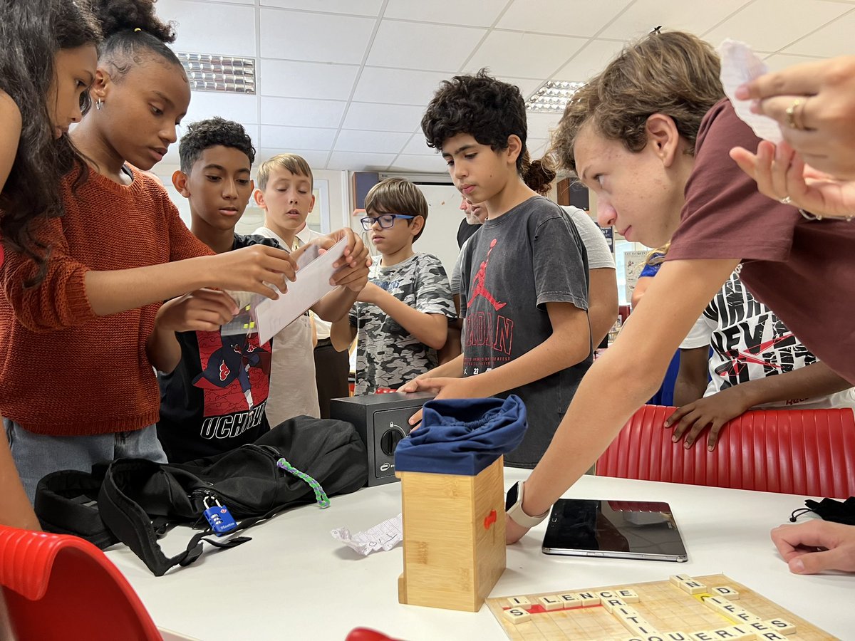Académie de La Réunion tweet media