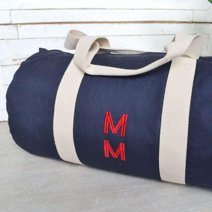 Overnight stay, weekend trip or maybe a gym visit, this  organic cotton bag, personalised with any 2 initials, is the perfect size  lilybluestore.com/products/perso…

#holdall #dufflebag #organiccotton #gymbag #shopindie #shopsmall #bags #staycation #travel #elevenseshour #MHHSBD #EarlyBiz