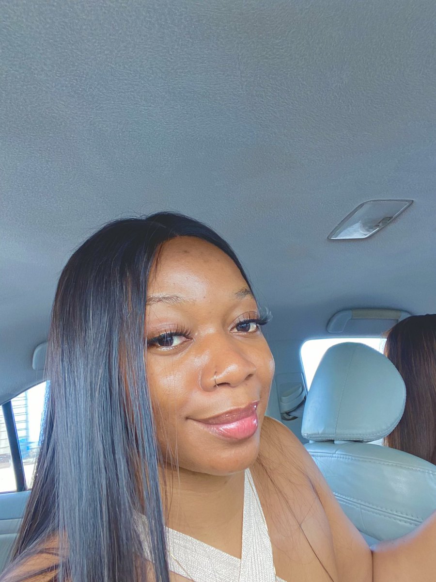 Happy birthday sunshine 🥰 <a href="/TassyOmah_/">Omah🌺</a> May blessings abound for you today and always. Here's to a year filled with joy, success, and all the wonderful things life has to offer!