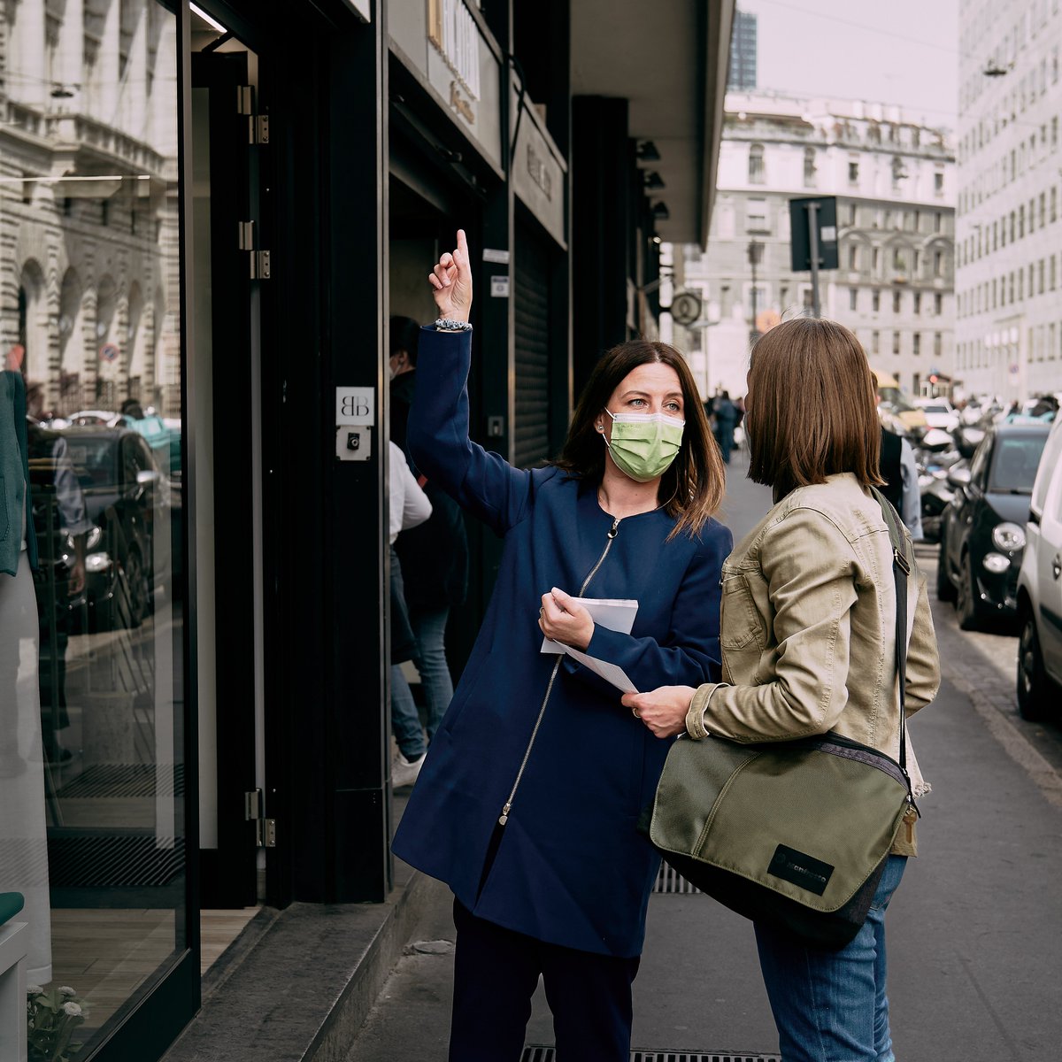 sinta_super's tweet photo. "In the streets of Milan in the springtime - [Milanese streets]" by @Sinta S #500px https://t.co/0OMb4TyAU7 

#MilanStreetStyle #ItalianStyle #StreetPhotography #CasualChic #CityScene #MilanMoments  #Milano #milan #duomo #italy #streetphotography #younggirls #travelphotography https://t.co/KrzFFyYrso