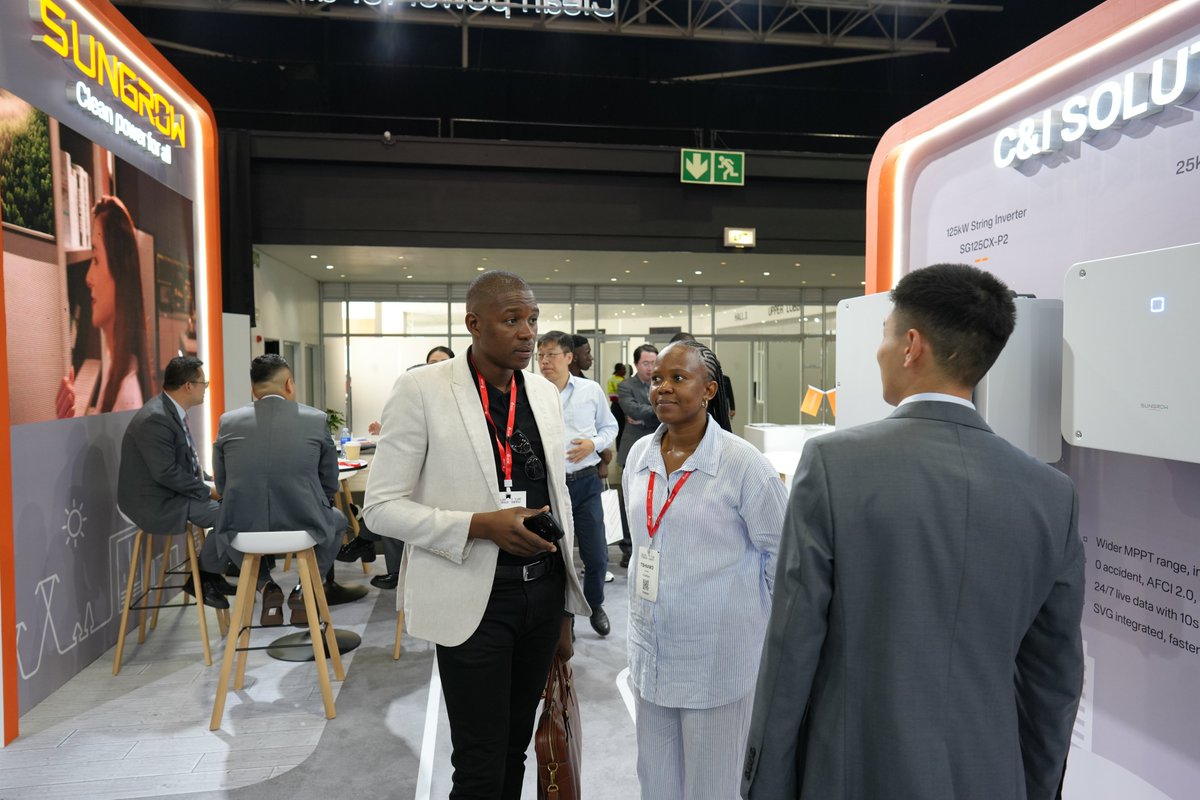Sungrow_sa's tweet photo. Exciting news! Solar &amp; Storage Live &amp; The Future Energy Show Africa begins today! Join us at Booth B166 in the Gallagher Convention Centre until Wednesday to explore cutting-edge utility-scale solutions and innovative C&amp;I and residential solutions in South Africa.
#SungrowZA https://t.co/NBw6ohpKZg