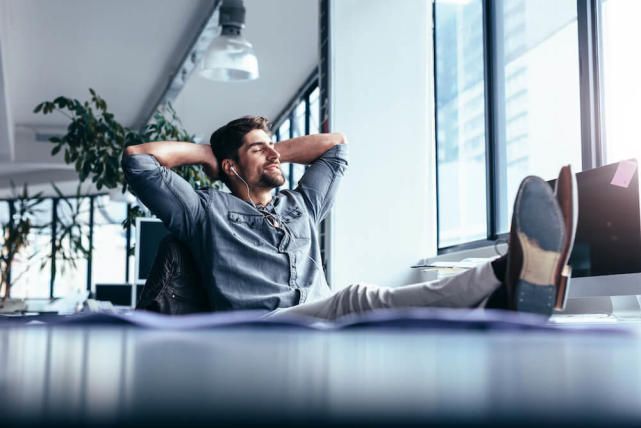 MeierSandler's tweet photo. Did you know that when people are comfortable, they work at about 60-70% capacity?
It’s important to tie together corporate goals with personal goals. Click here for more on how to keep your team on the road to success...https://t.co/rJ5msc9DfC https://t.co/ZW0TzBCB6Z