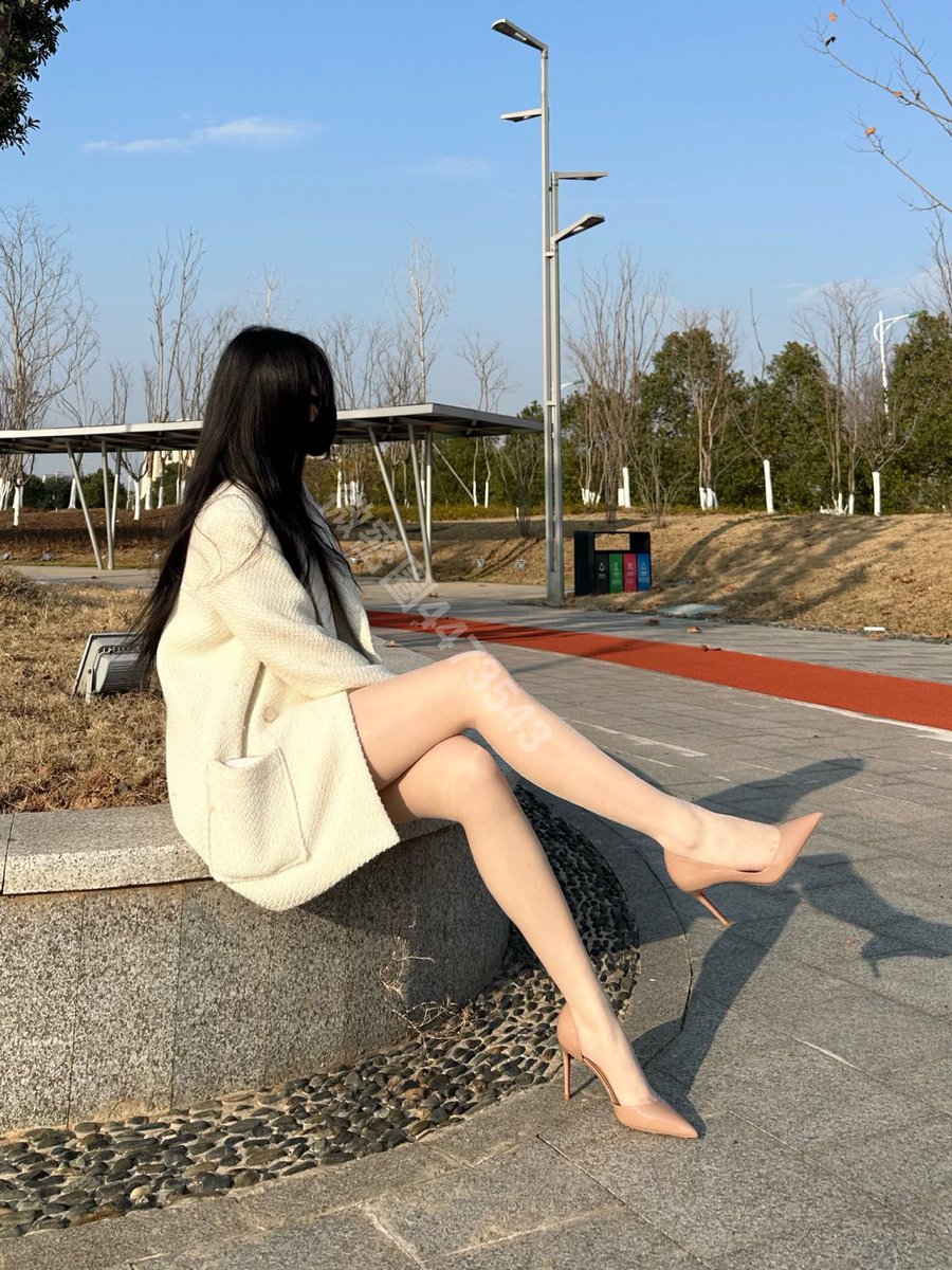 裸色侧空我的爱～ https://t.co/EpE6LWwKiX