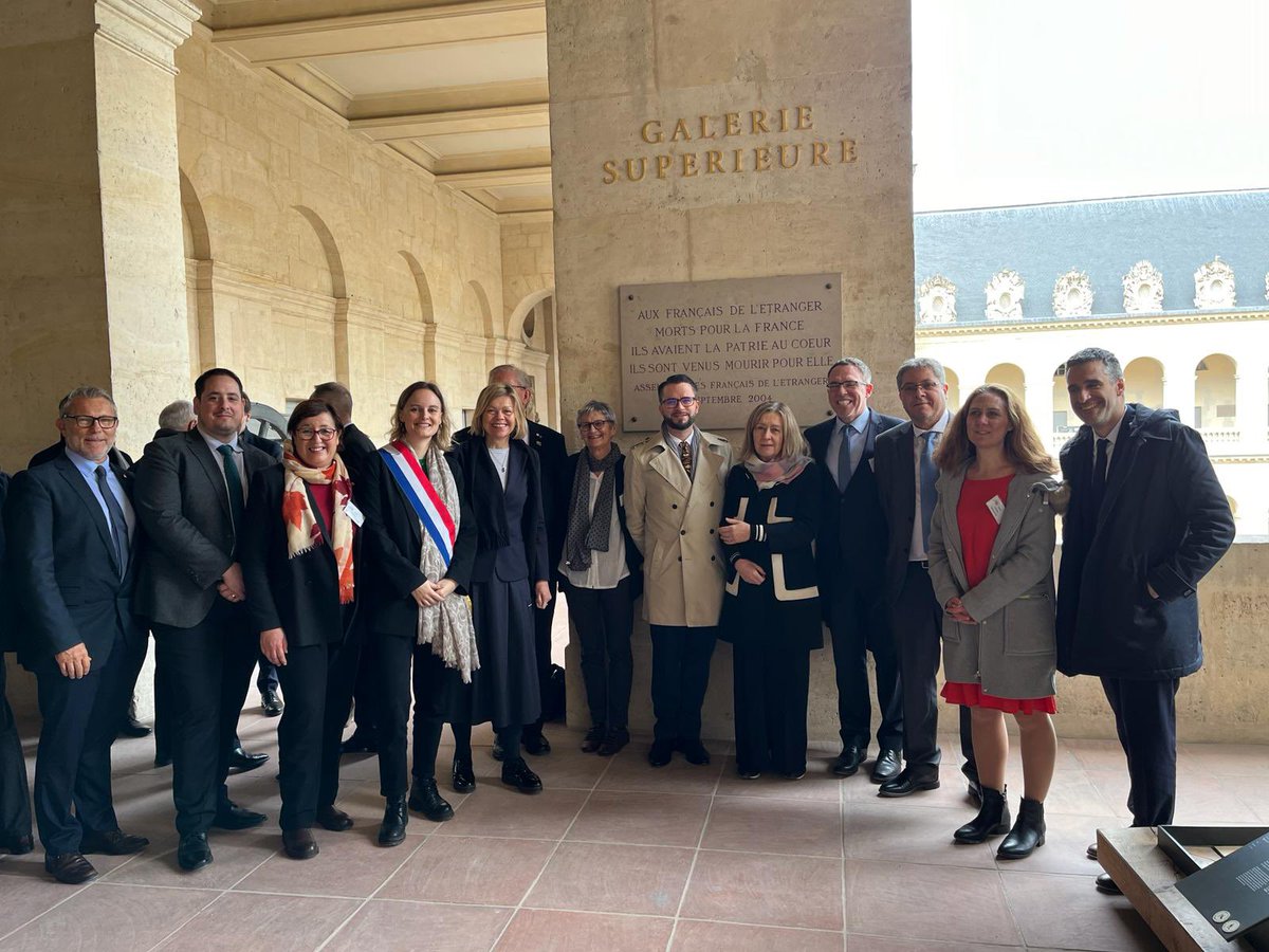 HConwayMouret's tweet photo. Cérémonie de commémoration à l’Hôtel des Invalides pour rendre hommage aux Français de l’étranger morts pour la France en présence du ministre @franckriester, d’une partie des parlementaires des Français établis hors de France et des élus de l’AFE. https://t.co/uFFMrwyi9A