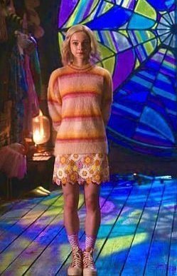 putting her in this lesbian ass fit and then making her date a man is outrageous