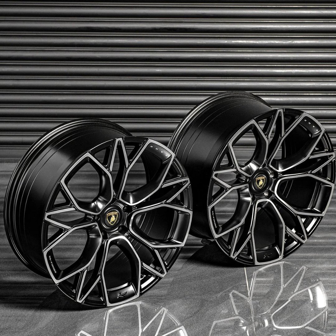 ProjectKahn's tweet photo. Brand: KAHN® Type 53 Wheels
Model: Lamborghini Urus
Material: RS Forged Light Alloy
Colour: Diamond Cut/Gloss Black
Size: 23"
Copyright Design by KAHN®
#ProjectKahn #KahnDesign #Type53 #Wheels #lamborghini #cars #supercars #RSForged #wheels https://t.co/3bMqQEFMS5