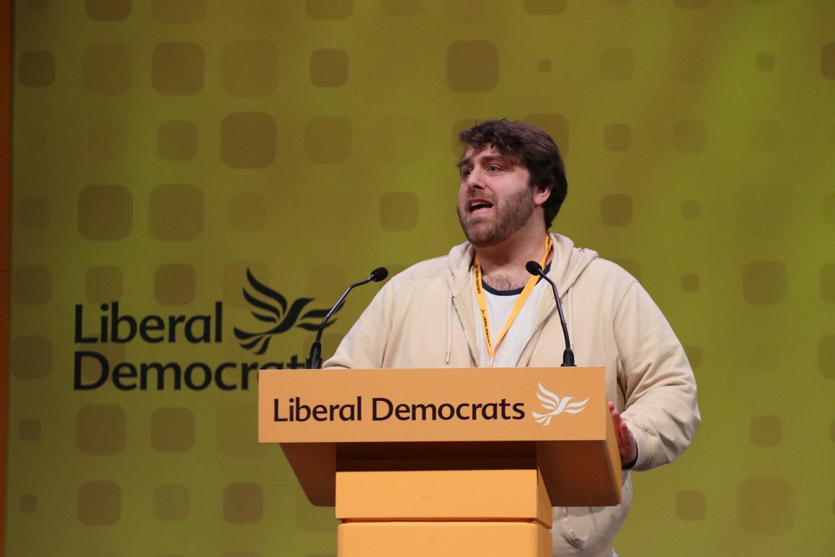 I spoke at Lib Dem Conference and warned the party of the risk that an unreliable America poses to NATO and European security. I urged the party to adopt a clear defence spending policy that can realistically deliver on our goal of defending the UK & Europe. Photo @JoeOttenX