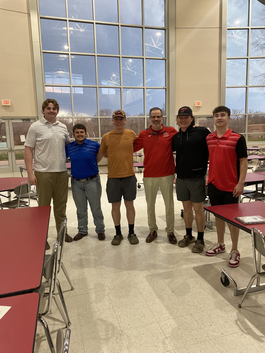 Thank you!. Thanks <a href="/DonnyBecker04/">Donny Becker</a> <a href="/LaneMahnesmith_/">Lane Mahnesmith</a> <a href="/Lzwod03/">Landon Zawodniak</a> <a href="/owen_droy/">Owen Droy</a> and Hunter. 5 seniors that are going to do great things!