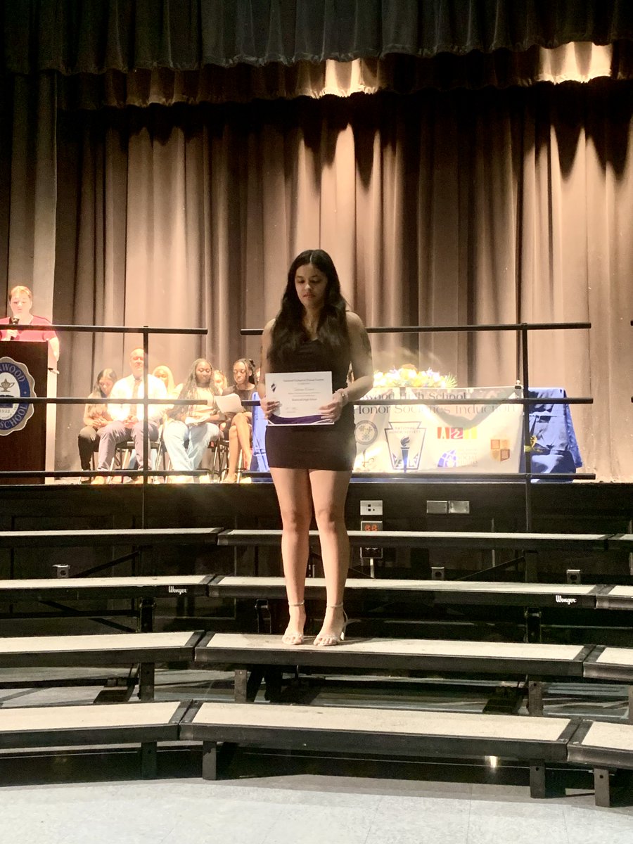 Kenwood High School Art Department (@gineecain) on Twitter photo Congratulations to Tatiana for being inducted into National Technical Honors Society! We are so proud of you! <a href="/TheBluebirdEye/">Kenwood High's Eye of the Bluebird</a> <a href="/KenwoodHS/">KenwoodHighSchool</a> <a href="/KHSGraphicsBCPS/">Kenwood Graphics</a> Congratulations to Tatiana for being inducted into National Technical Honors Society! We are so proud of you! <a href="/TheBluebirdEye/">Kenwood High's Eye of the Bluebird</a> <a href="/KenwoodHS/">KenwoodHighSchool</a> <a href="/KHSGraphicsBCPS/">Kenwood Graphics</a>
