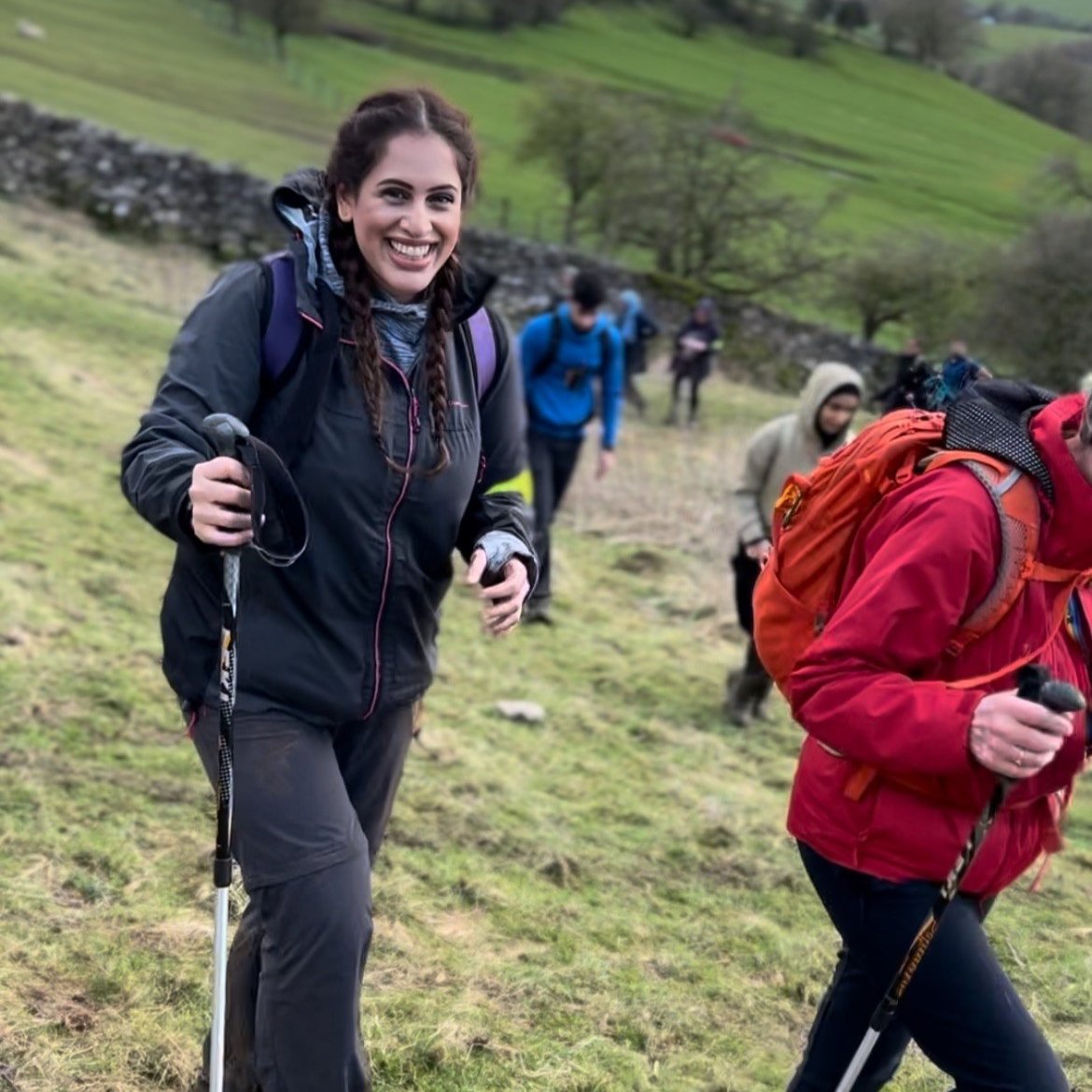 Brilliant being part of the @Muslim_Hikers Ramadan Retreat in the White Peak yesterday. Great to join the group on their guided walk before they returned to Ilam Hall @YHAOfficial for prayer and feasting when the sun went down. Thanks to @CotswoldOutdoor for supporting the event