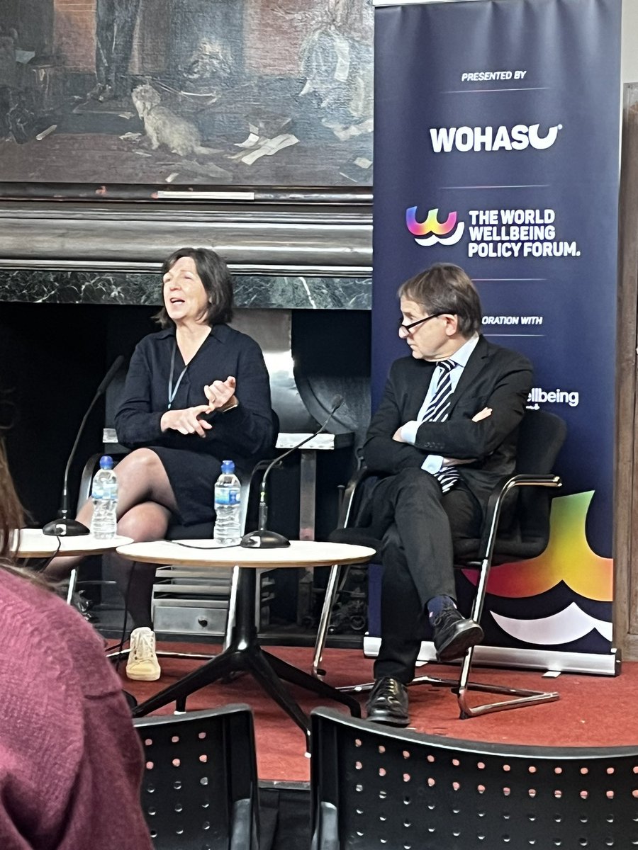 A real privilege to listen to the enormous learning from both the brilliant Lucy Bailey @bounceforward and @AnthonySeldon on the importance of social and emotional skills in education. Healthy Minds WORKS £7.3m investment would cost £2 per pupil per year whatworkswellbeing.org/blog/is-it-pos…