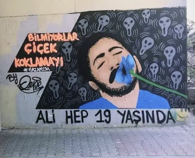 Daha 19 yaşında dövülerek öldürülen #AliİsmailKorkmaz'a atılan son tekmeyi unutmadık! Düşlerindeki özgür dünya için mücadelemizi sokaklardan kampüse büyüteceğiz. Katledenlerden ve aklayanlardan hesap soracağız! Ali İsmail hep 19 yaşında!