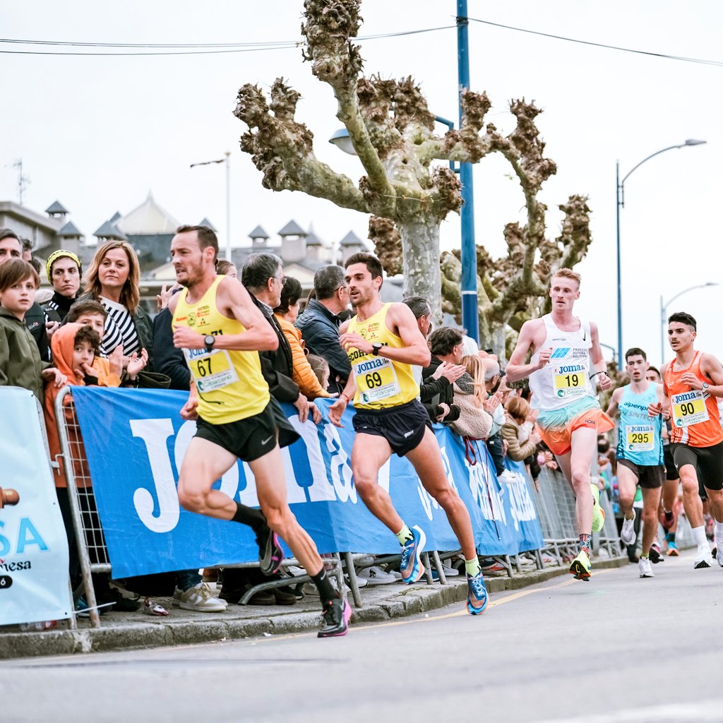 La 10K de Laredo dió para mucho ↩️

🎯 MMP - 29'17"
🇪🇦 Tercer español

📸 Juan Fdez.