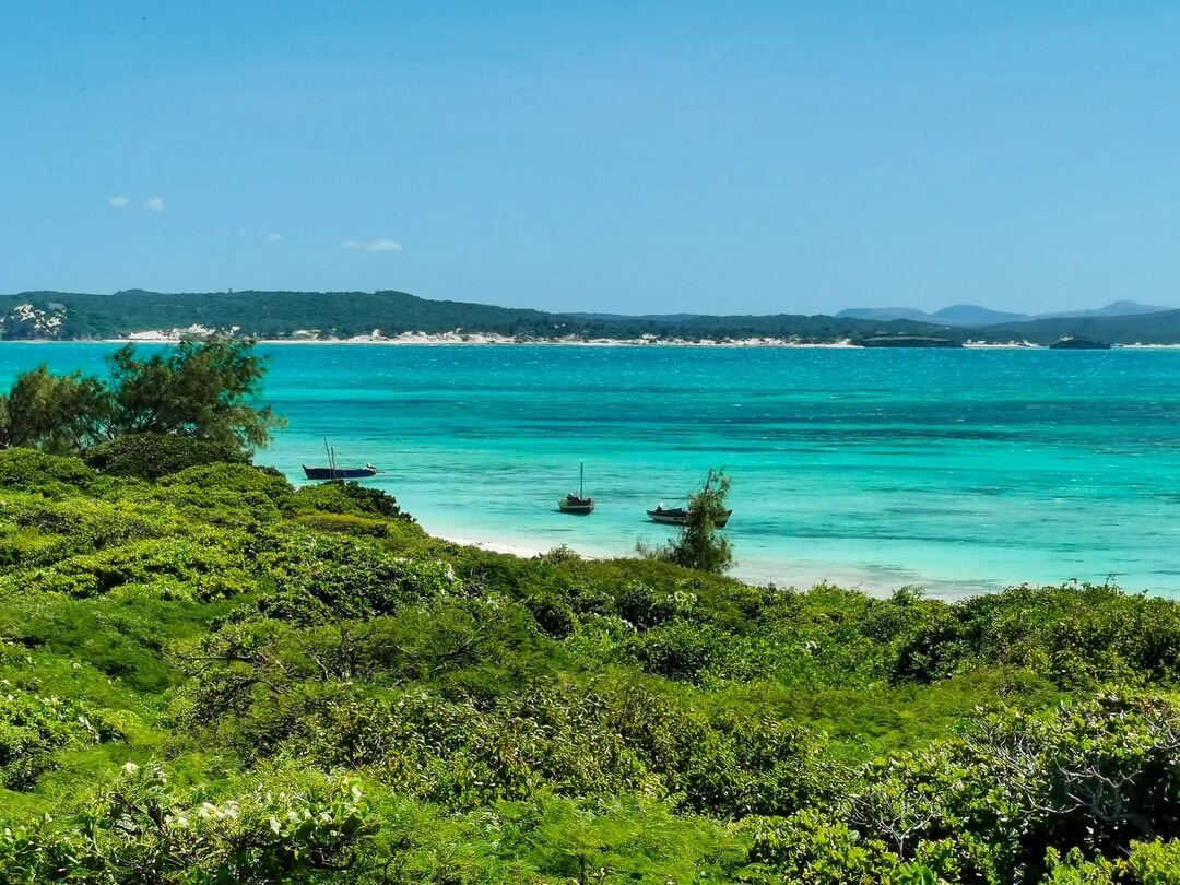 En voici un cadre qui éveille tous les sens ! 📍 Mer d’Emeraude

📸 ©bosian_girl_in_africa

#MyMadagascar #VisitMadagascar #diegosuarez