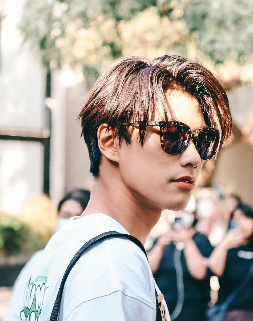 runninglisa2020's tweet photo. Day 3: My favorite Ohm series. #HeIsComingToMe is where I met
@ohmpawatt
BBS is the one I watched most .And 10 years ticket has caused me the most pain .
Actually I love all as long as ohm is being the main actor . #7DaysWithOhm #ohmpawat https://t.co/0Uos9VK0e3