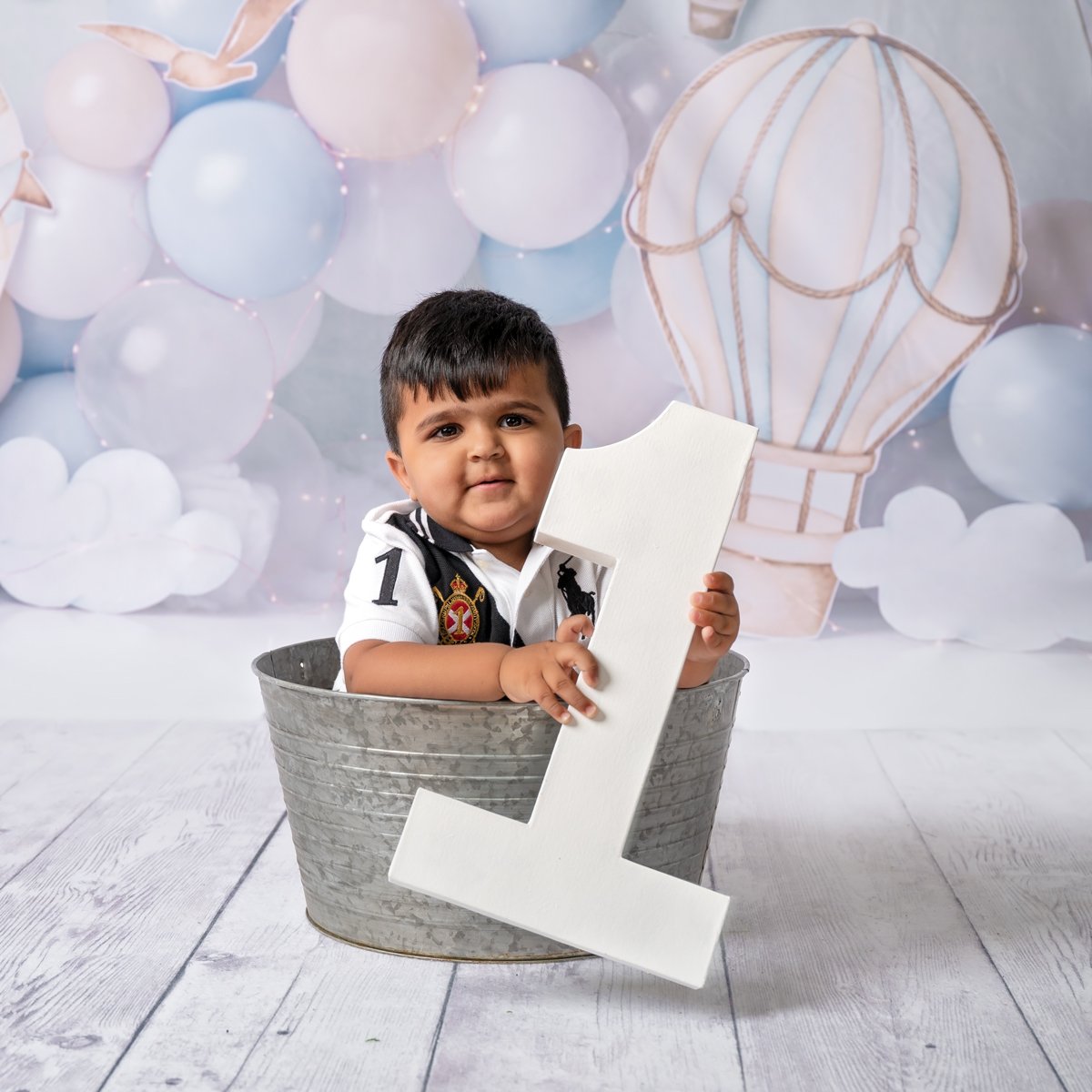 LucianaCalvin's tweet photo. Celebrating one year of giggles, growth, and unforgettable moments. Let's freeze this milestone with joy-filled photos that speak a thousand words of love and wonder. 🎂✨
#FirstBirthdayMagic #OneYearWonder #MilestoneMemories https://t.co/0ZDECjQWXv