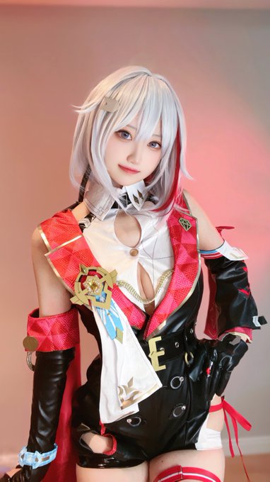 Twitterのコスプレ画像4