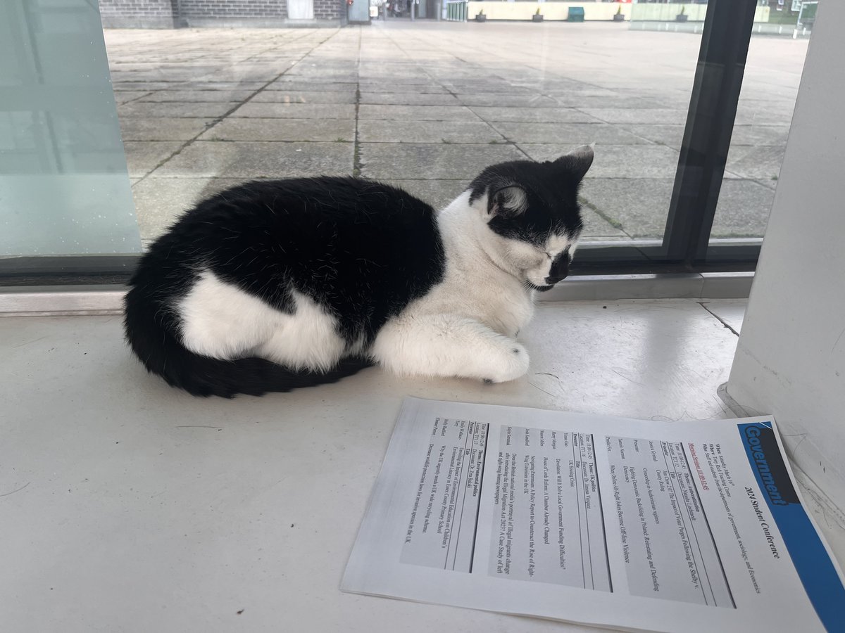 Thank you to all who joined us at the 2024 Student Conference @Uni_of_Essex! Everyone (including Pebbles, @essex_cat!) had a great time learning about the excellent projects our undergraduate students have been working on throughout the year 👏🏼👏🏼👏🏼