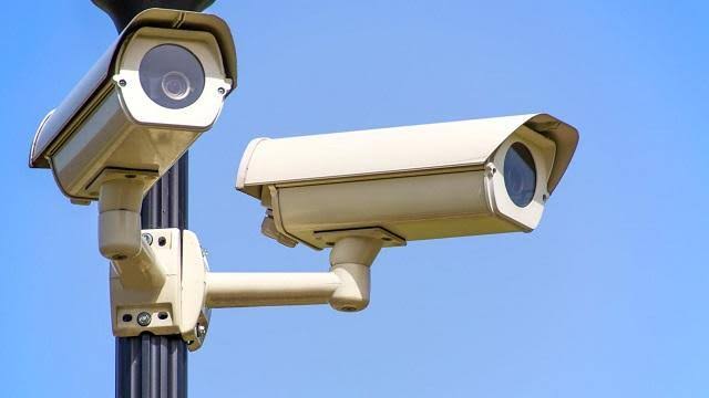 DATCOMT's tweet photo. In a world of  insecurities, we know being safe is paramount. Daticom Teltech' Security Cameras are not only of  good quality, but are cost friendly. simply contact us for more information  on:- 0756632338
Or Email us;- datcom.teltec@gmail.com
#The Next G Datacom Technology https://t.co/KRSW2PjqoF