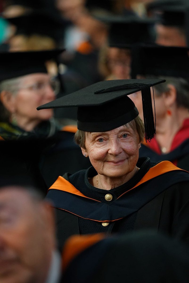 Check out @sunderlanduni’s latest graduates…this retired group finished their careers a long time ago…but you’re never too old to graduate! @ProfLynneMc @sunderlandsu @Graemethedean @UOSMedicine @ProfLawrenceB @LeeHallTweets