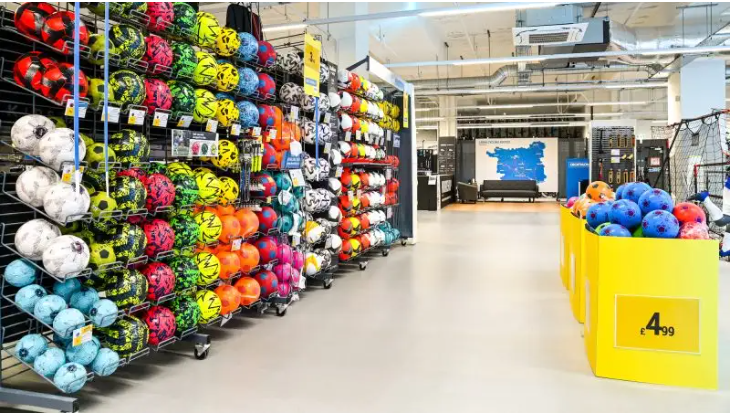 SPORTSLAB451997's tweet photo. mark your calendars!!!
on the 20th of march a raffle will be held in-store.

the winner will receive any 3 items of their choice https://t.co/rntGXktyXu