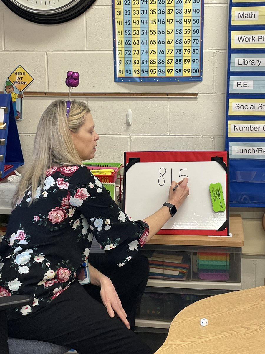2nd grade is stepping up their place value expertise and <a href="/love2ndgrd/">Karen Elman</a> uses her headband to signal it’s focused small time time! Classroom management that is fun and seamless throughout the day! #wt112
#BetterTogether #112Leads