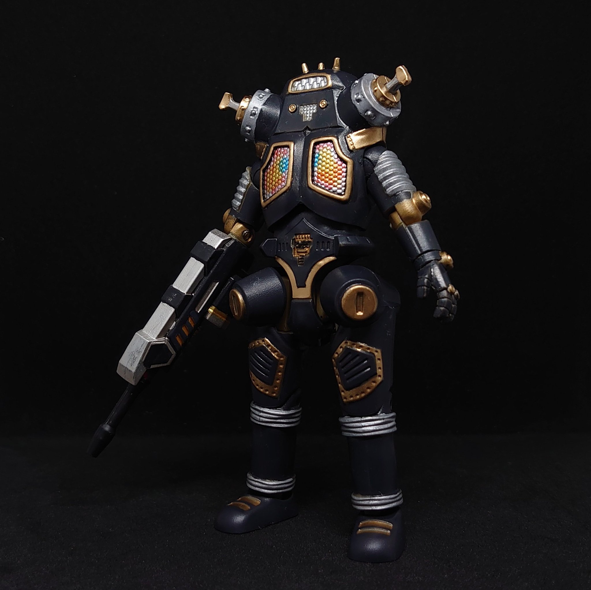 工匠堂　ソフビ　ギンガイザー　ロボットフィギュア 　黒　ブラック 黒いキングジョー
